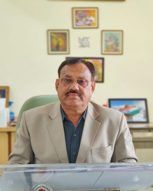 Dr.-Rajesh-Tripathi